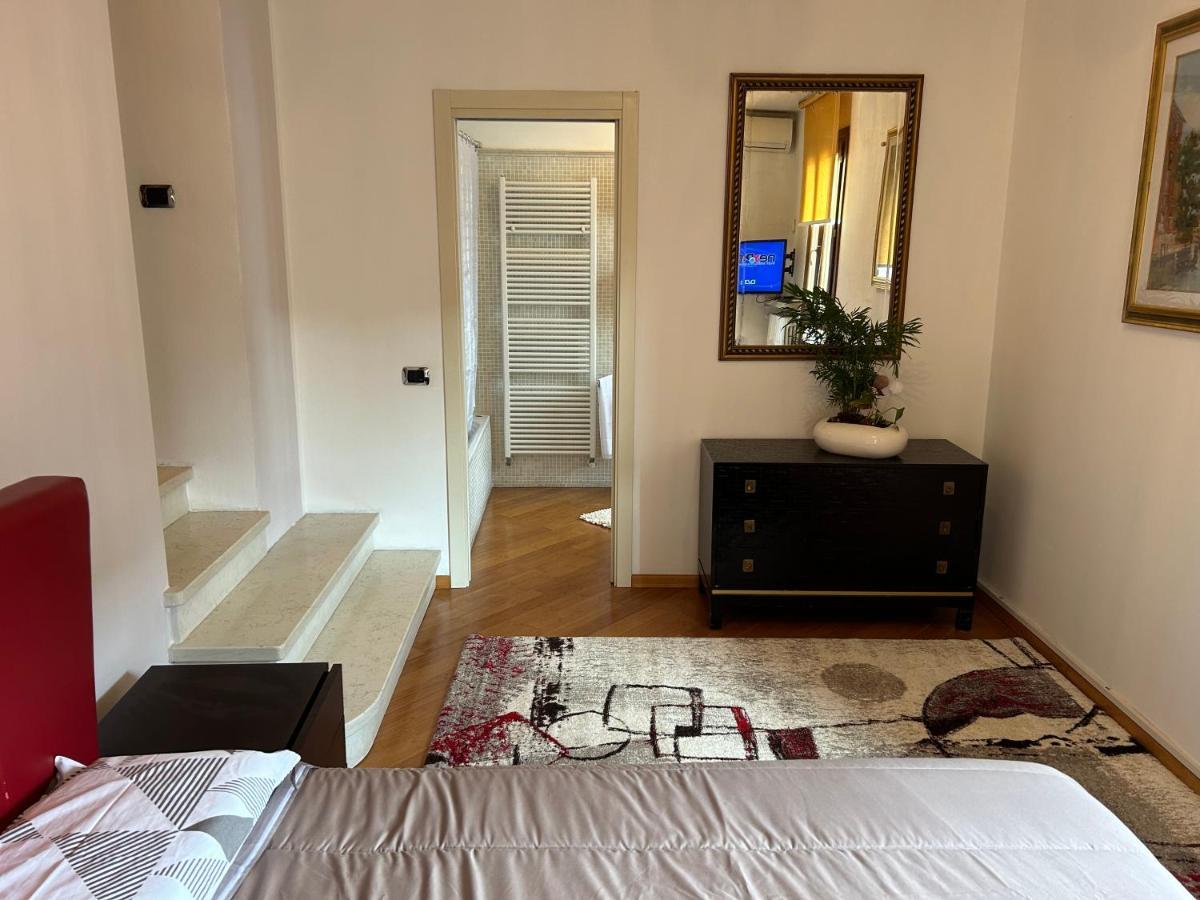Castelvecchio Apartment Verona Bagian luar foto