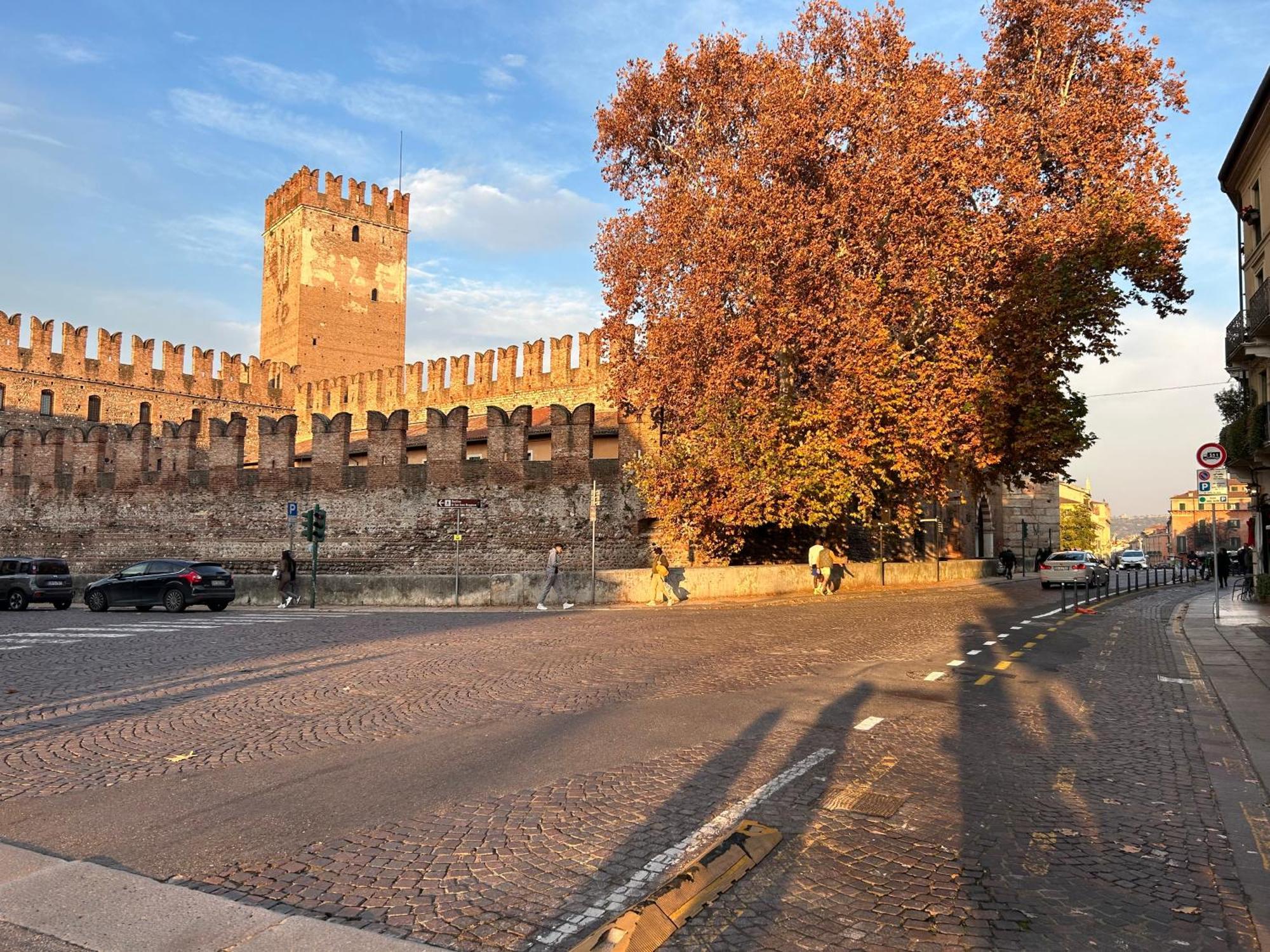 Castelvecchio Apartment Verona Bagian luar foto
