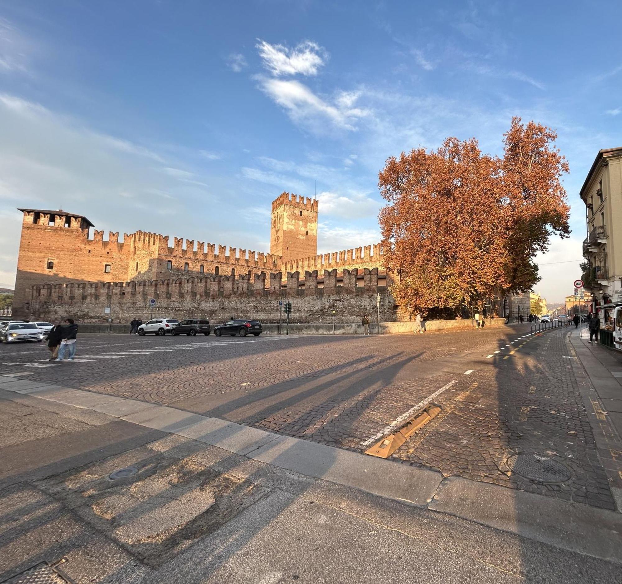 Castelvecchio Apartment Verona Bagian luar foto